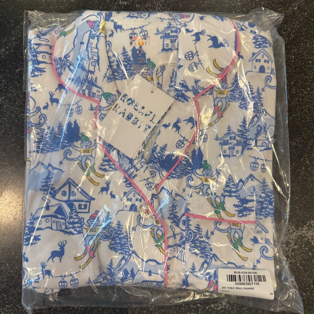 Roller Rabbit brand new ski toile pjs xs!! never worn, tags on, still in box